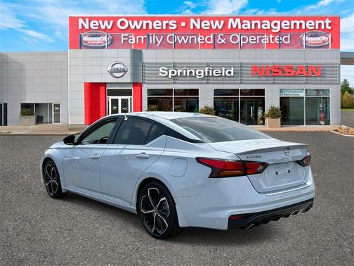 2023 Nissan Altima 2.5 SR