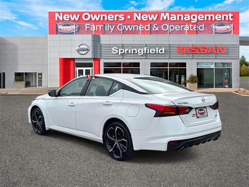 2025 Nissan Altima SR