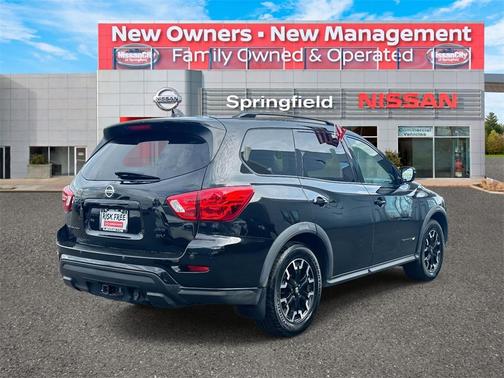 2019 Nissan Pathfinder SV