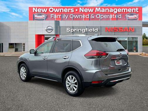 Gun Metallic 2018 Nissan Rogue SV
