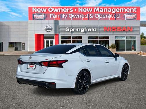 2024 Nissan Altima 2.5 SR