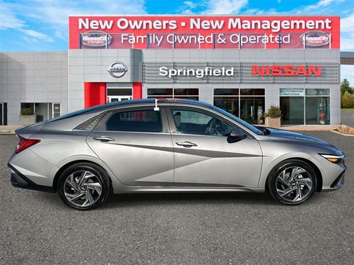 2025 Hyundai ELANTRA SEL Convenience