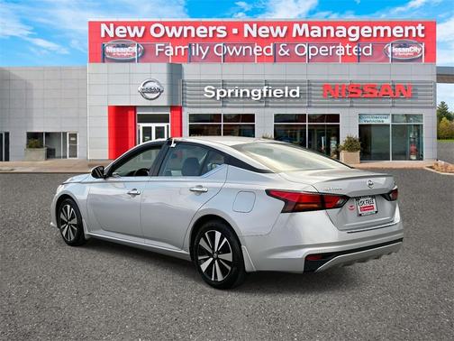 2022 Nissan Altima 2.5 SV