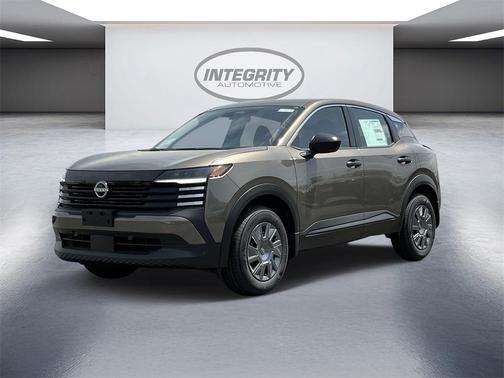 2025 Nissan Kicks S