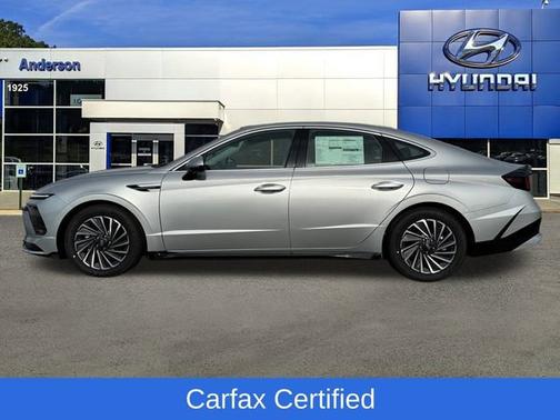 2025 Hyundai SONATA Hybrid SEL