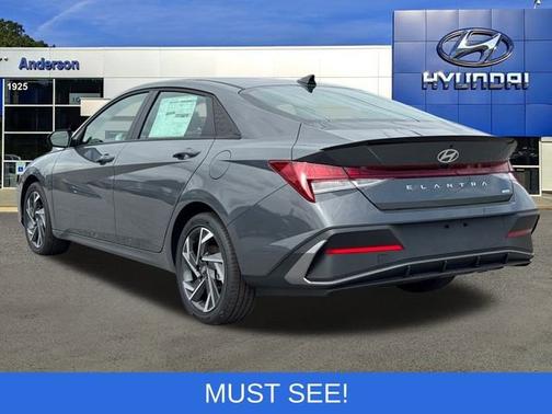 2025 Hyundai ELANTRA HEV SEL Sport