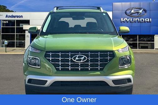 2024 Hyundai VENUE SEL