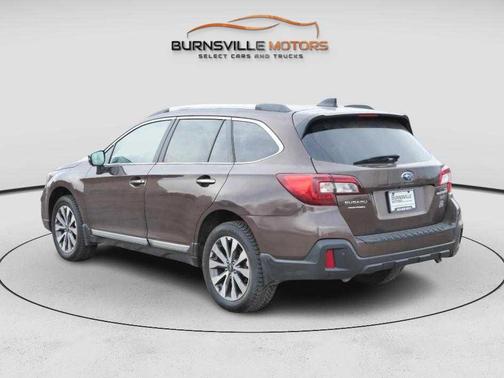 Cinnamon Brown Pearl 2019 Subaru Outback 3.6R Touring