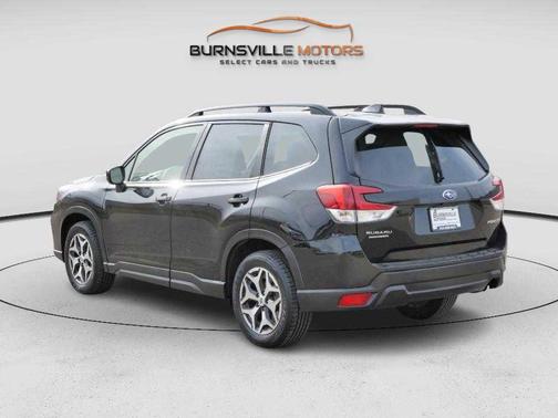 Crystal Black Silica 2020 Subaru Forester Premium