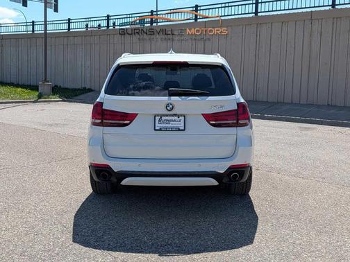 White 2017 BMW X5 xDrive35i