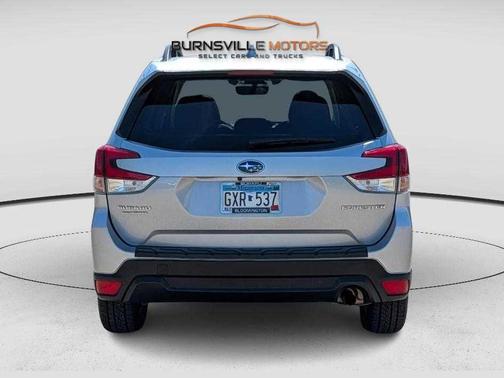 Ice Silver Metallic 2019 Subaru Forester Premium