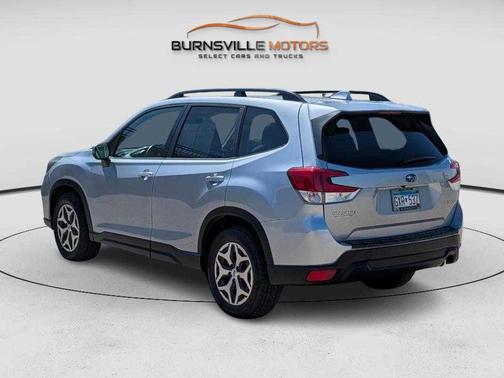 Ice Silver Metallic 2019 Subaru Forester Premium