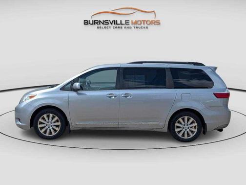 Silver Sky Metallic 2017 Toyota Sienna XLE Premium