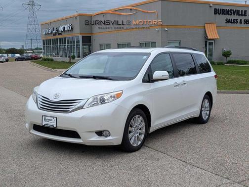 Blizzard Pearl 2014 Toyota Sienna Limited