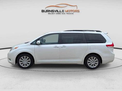 Blizzard Pearl 2014 Toyota Sienna Limited