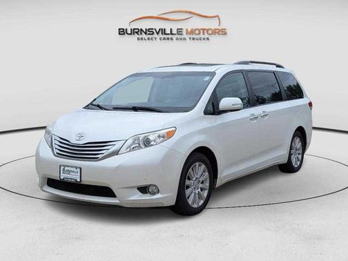 Blizzard Pearl 2014 Toyota Sienna Limited