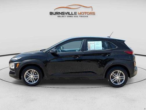 Ultra Black Pearl 2019 Hyundai KONA SE
