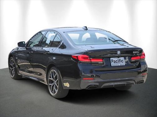 2022 BMW 530e Base