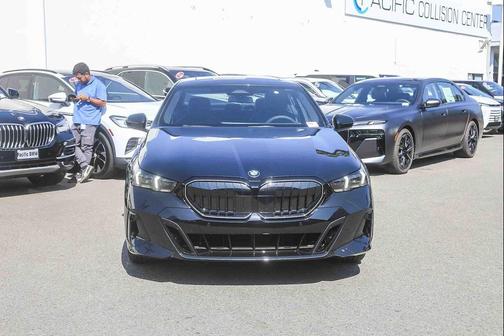2026 BMW 530 i