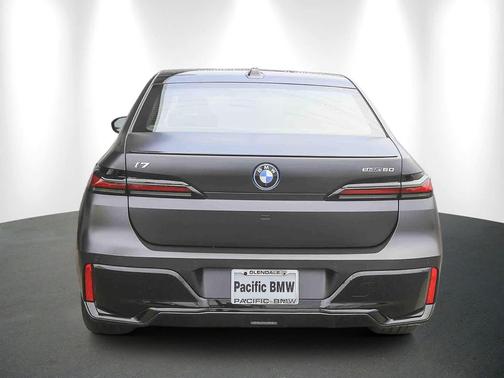 2025 BMW i7 eDrive50