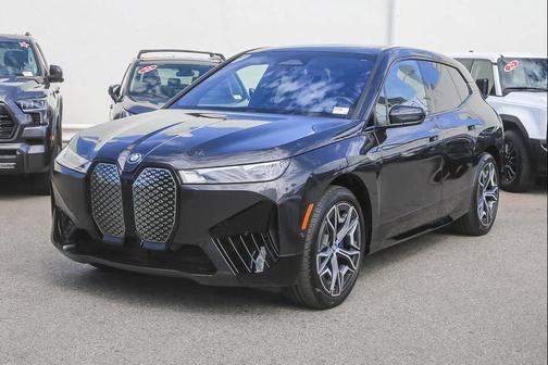 2025 BMW iX xDrive50
