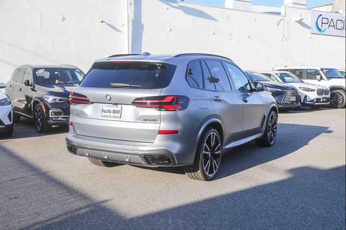2026 BMW X5 M60i