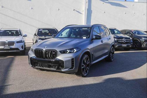 2026 BMW X5 M60i