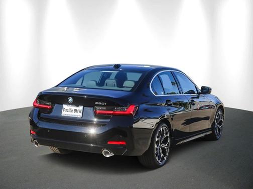 2025 BMW 330 i