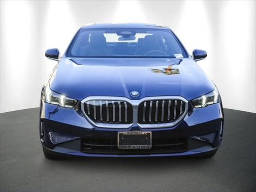 2025 BMW 530 i