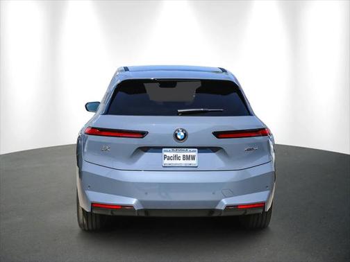 2026 BMW iX xDrive60