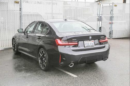 2025 BMW 330 xDrive