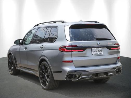 2026 BMW X7 M60i