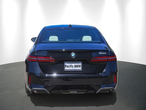 Black 2026 BMW 530 530i