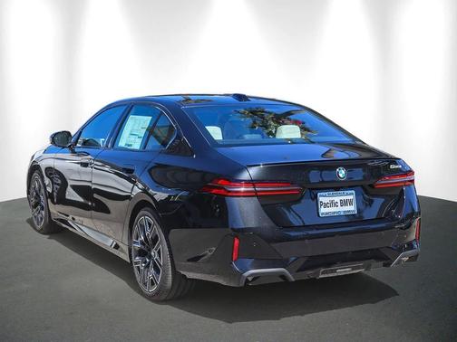 Black 2026 BMW 530 530i