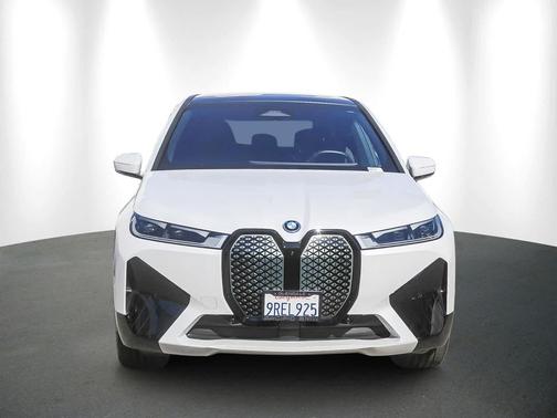 2025 BMW iX xDrive50