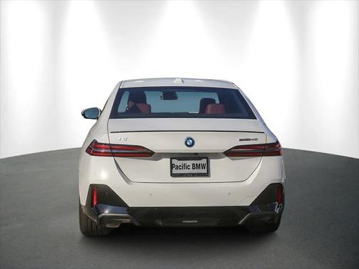 2026 BMW i5 eDrive40