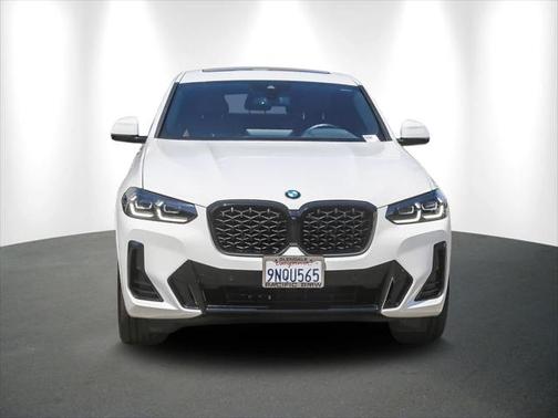 2025 BMW X4 xDrive30i