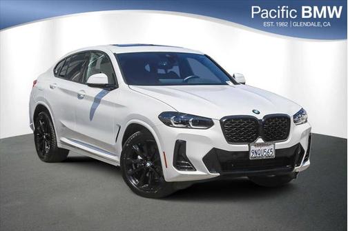2025 BMW X4 xDrive30i