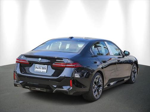 2025 BMW i5 eDrive40