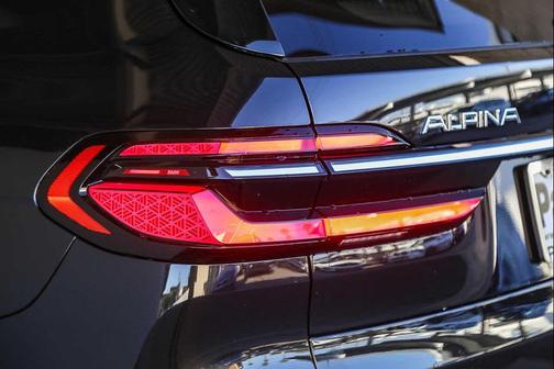 2025 BMW X7 ALPINA XB7