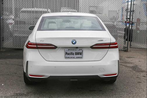 2026 BMW i5 eDrive40