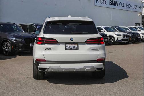 2025 BMW X5 sDrive40i