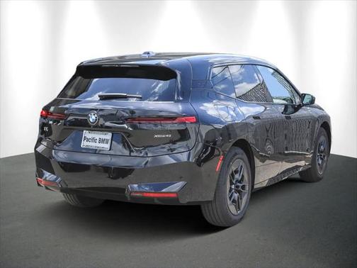 2026 BMW iX xDrive45