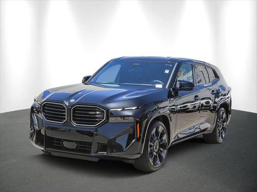 2023 BMW XM Base (A8)