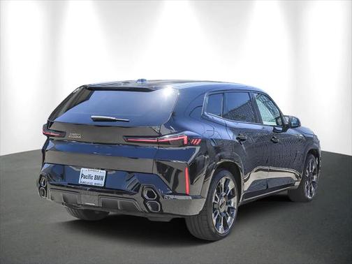 2023 BMW XM Base (A8)