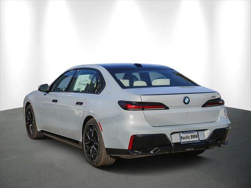 2025 BMW i7 eDrive50