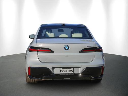 2025 BMW i7 eDrive50
