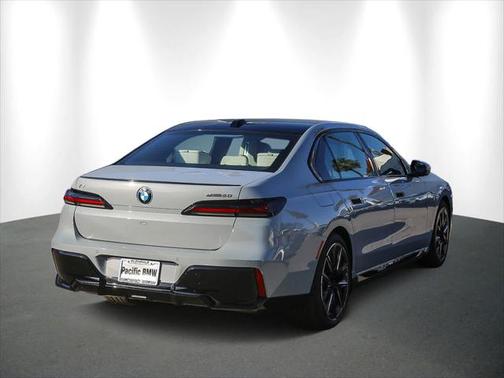2025 BMW i7 eDrive50