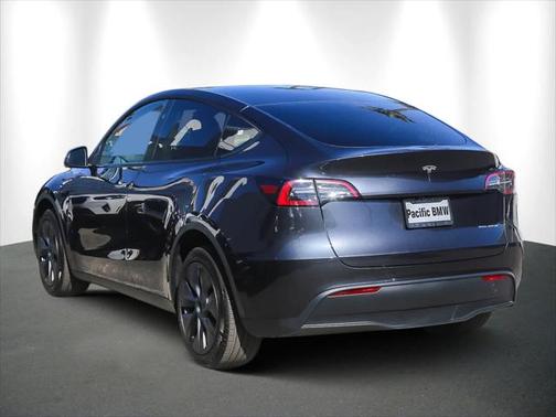 2024 Tesla Model Y Long Range Dual Motor All-Wheel Drive