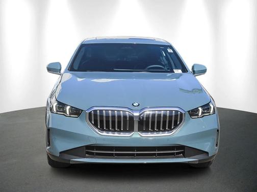 2025 BMW 540 i xDrive